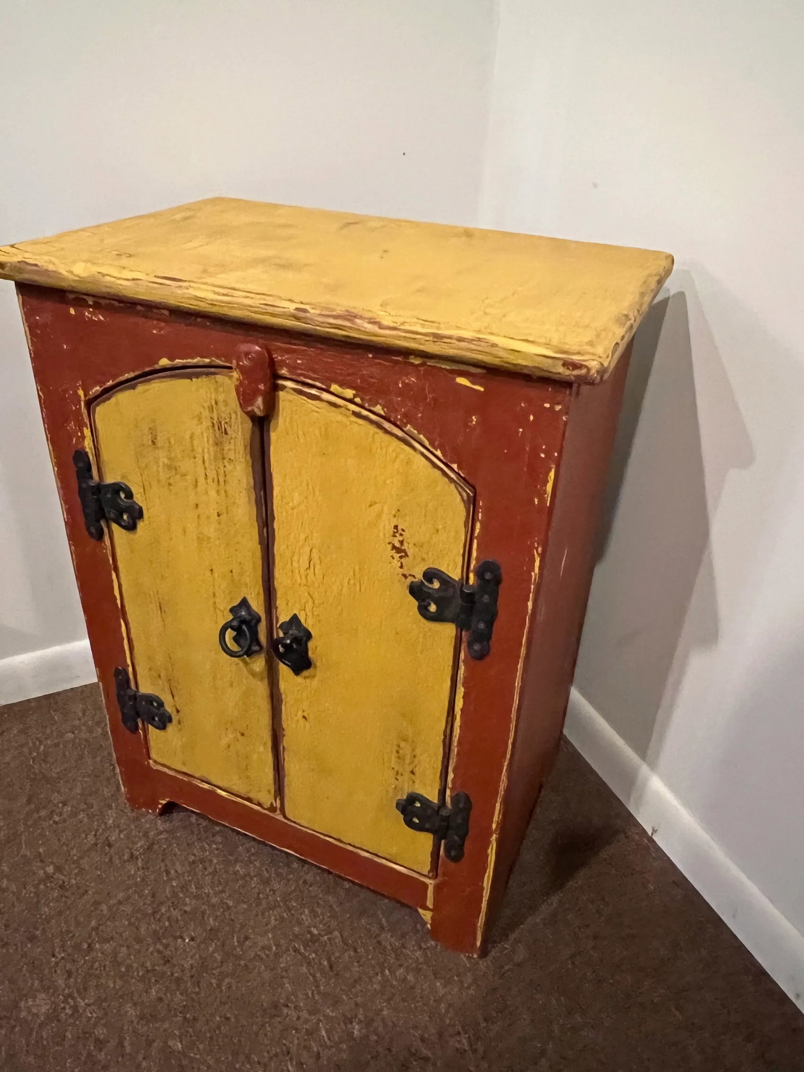 Trasteros Southwestern American Primitive Painted Solid Wood Cabinet - 6