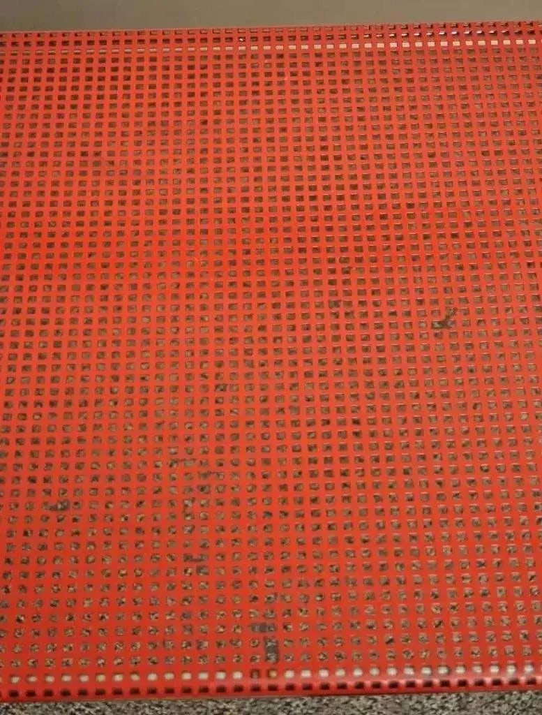 Mid 20th Century Vintage Tomado Style Mid Century Modern Stacking Chrome Metal Mesh Red Chairs - Pai - 6