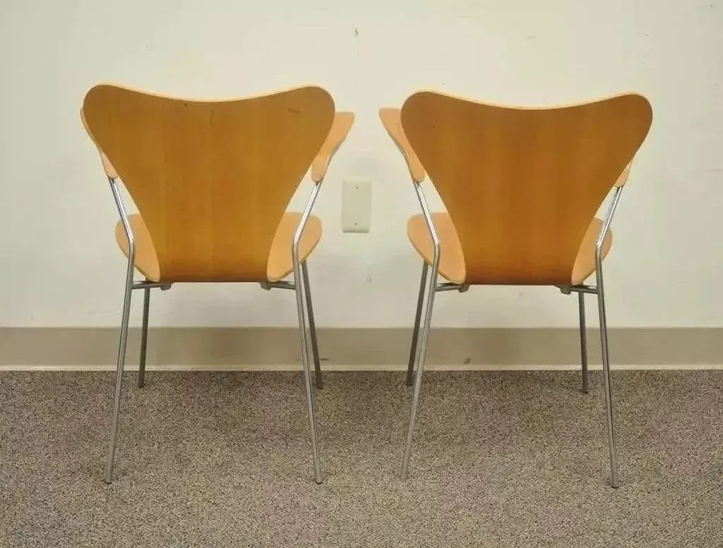 Late 20th Century Fritz Hansen Arne Jacobsen Knoll Series 7 Danish Teak Arm Chairs A - Pair - 10