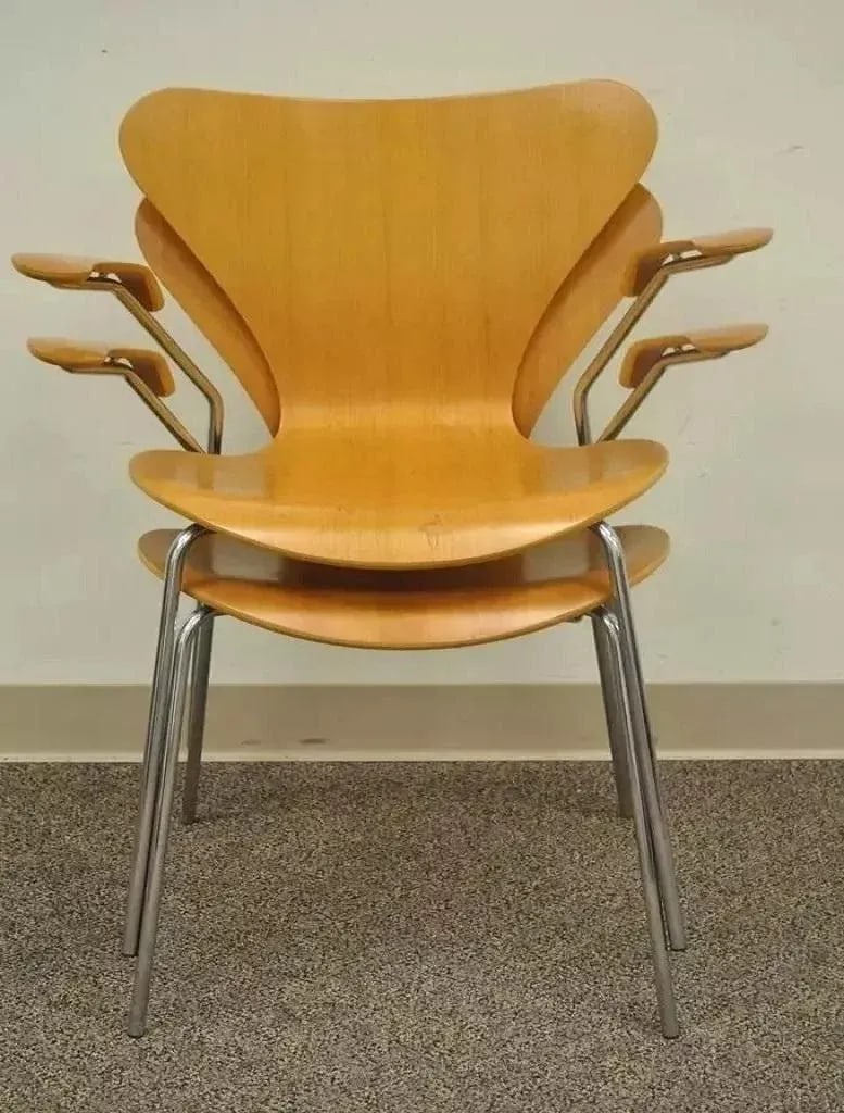 Late 20th Century Fritz Hansen Arne Jacobsen Knoll Series 7 Danish Teak Arm Chairs A - Pair - 12