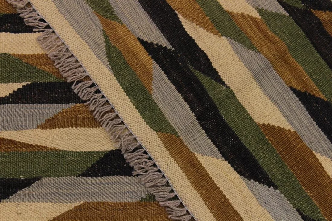 1990s Abstract Kilim Hand-Woven Wool Rug - 5'11'' * 8'2'' - 7