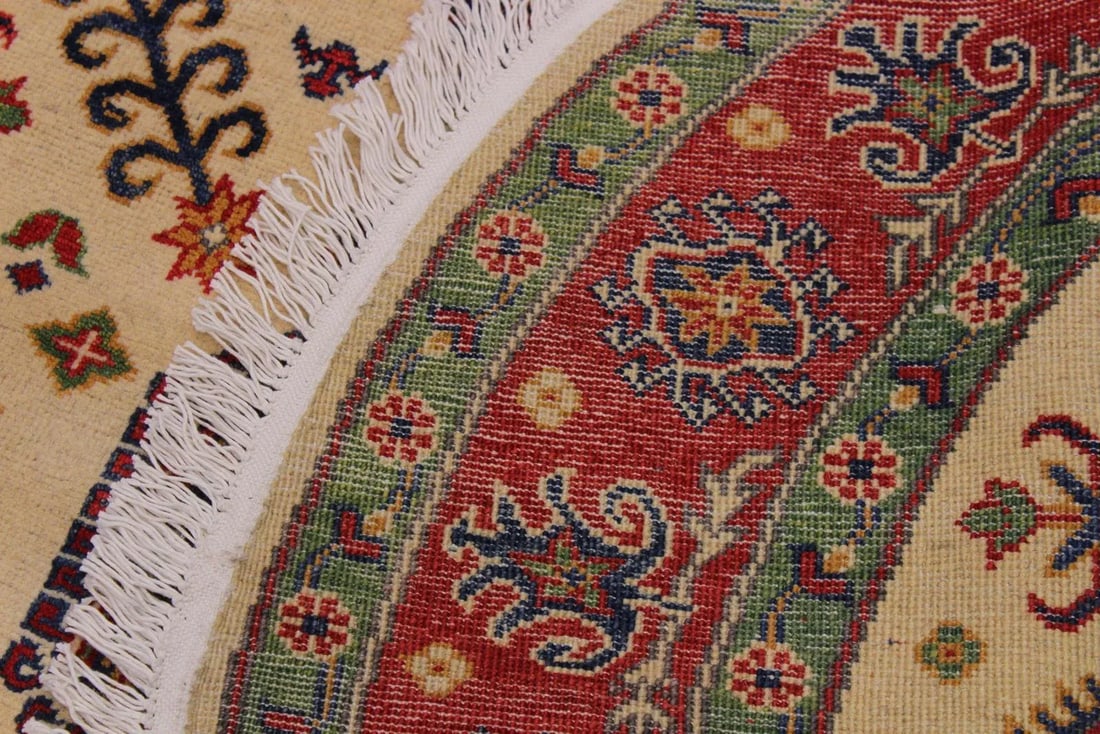 1990s Shabby Chic Kazak Ivory/Red Wool Round -4'9 X 4'11 - 7