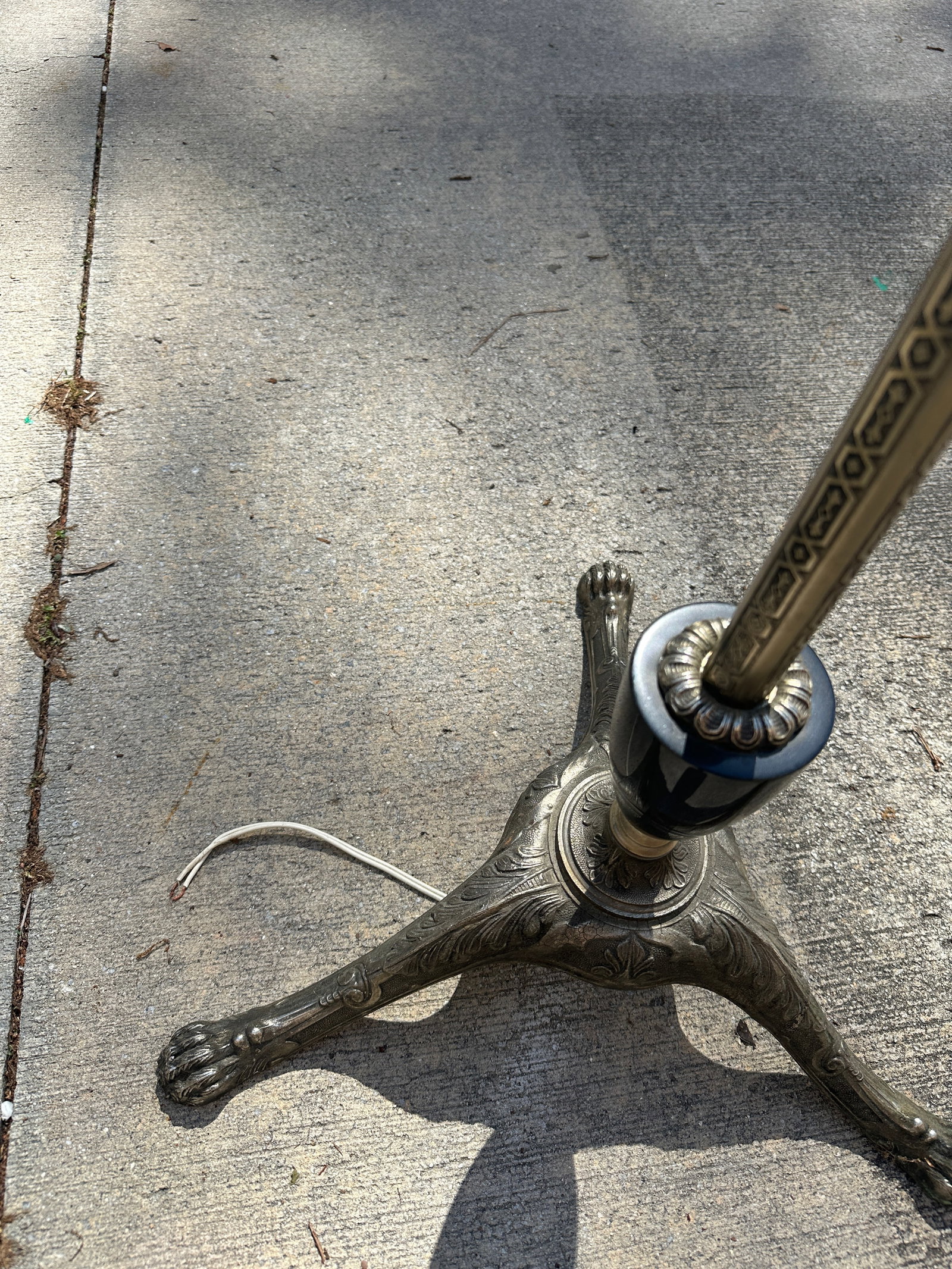 1970s Silver Candelabra Floor Lamp With Claw Feet - 5