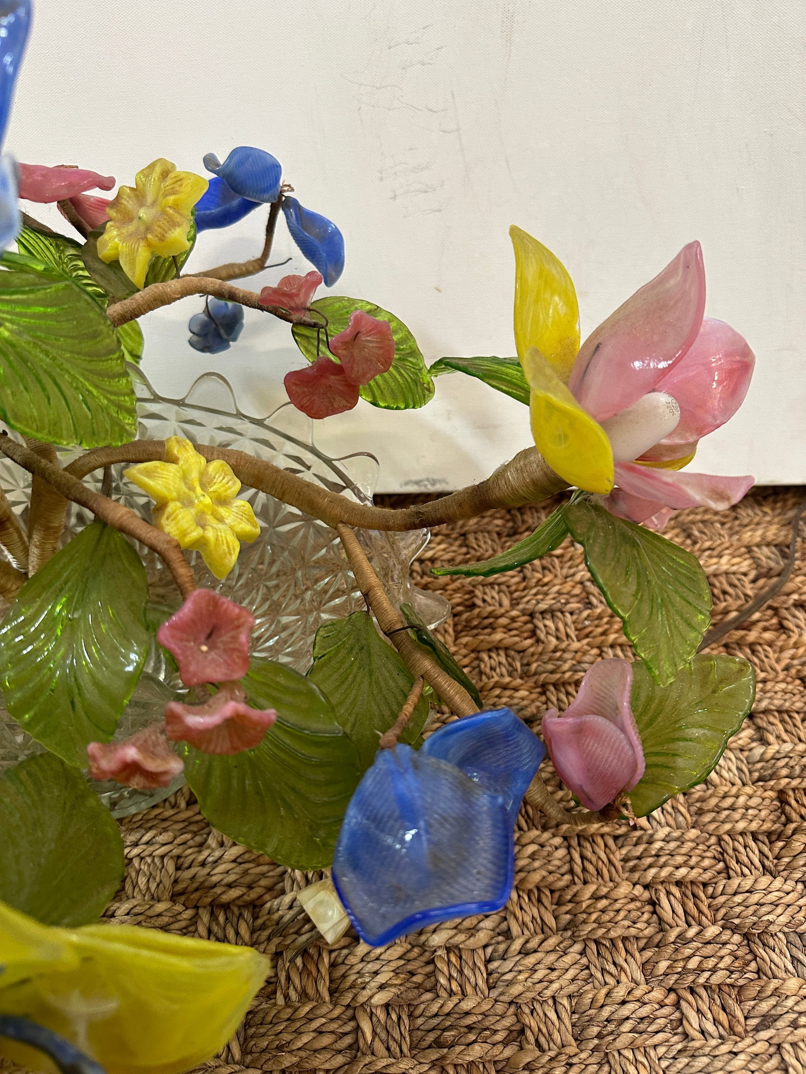 1970s Glass Murano Style Floral Arrangement Centerpiece Lamp - 4