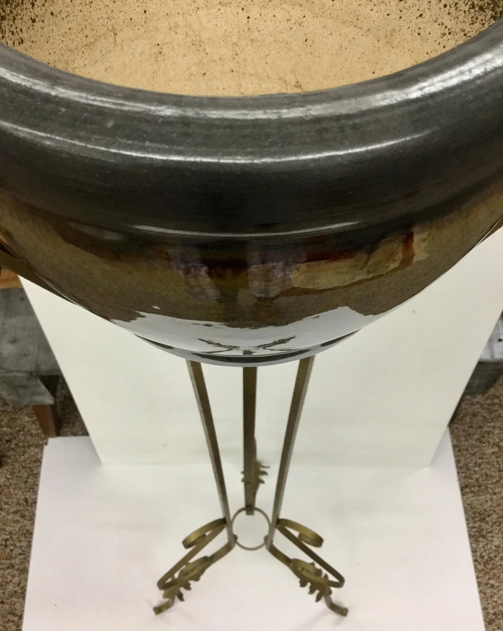 1930s Vintage Victorian Iron Planter - 6