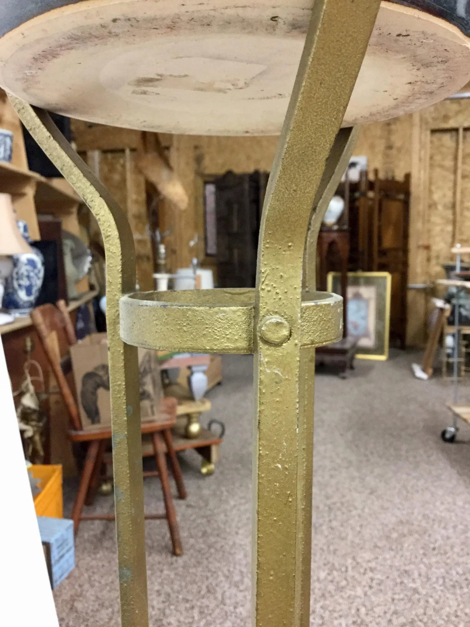 1930s Vintage Victorian Iron Planter - 9