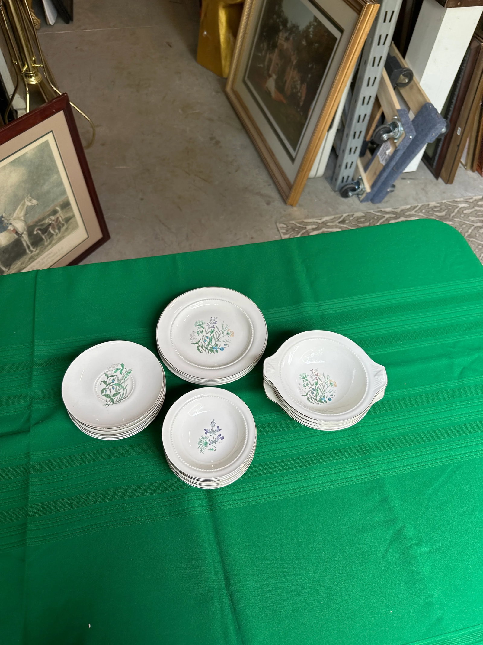 1970s Collection of Small Plates and Bowls With Different Flower Designs- 22 Pieces - 7