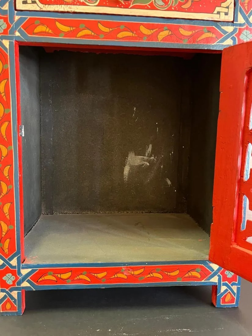 Small Painted Cabinet With Bright Colors - 3
