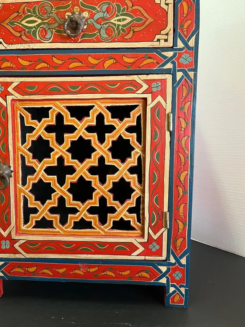 Small Painted Cabinet With Bright Colors - 5