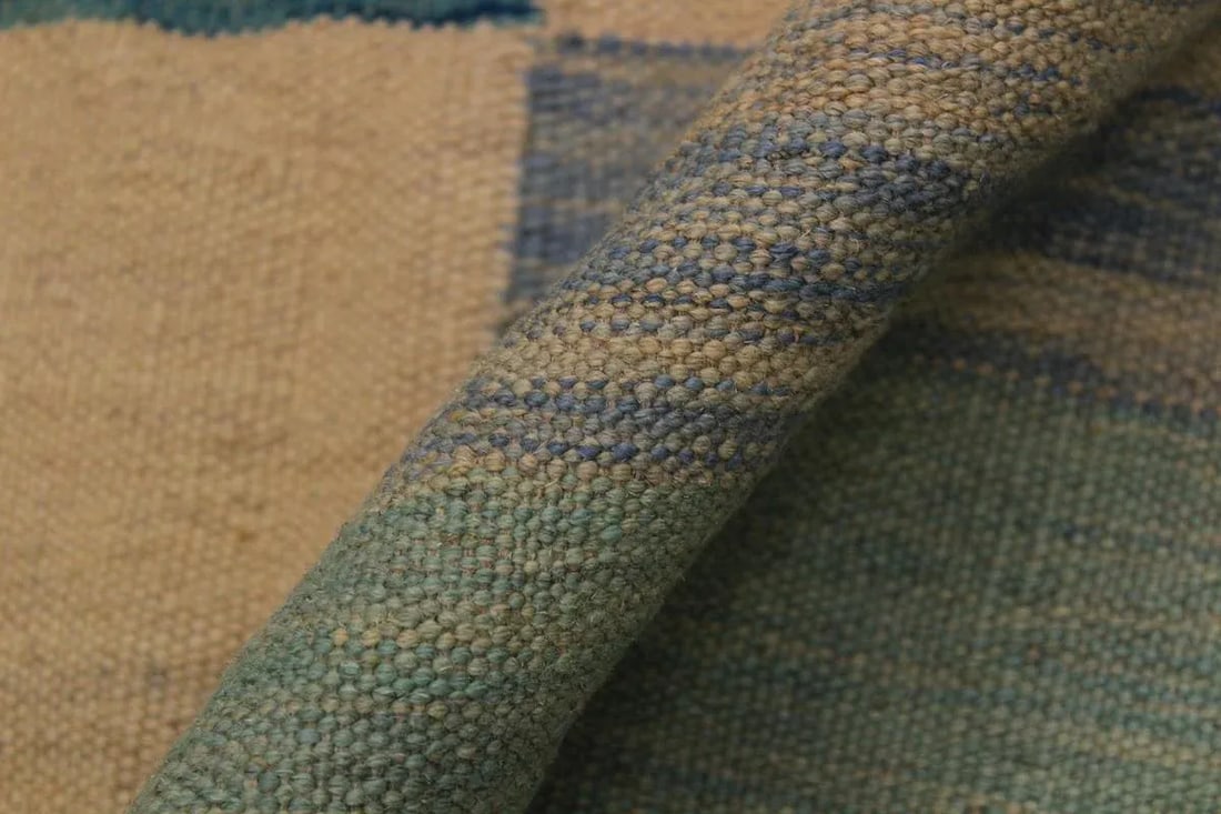 Abstract Tribal Hand-Woven Wool Kilim - 5'5'' * 7'10'' - 6