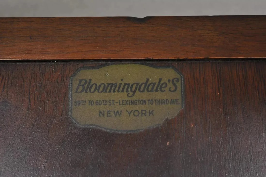 Antique Renaissance Style Carved Walnut Marble Top Side Table From Bloomingdales - 9