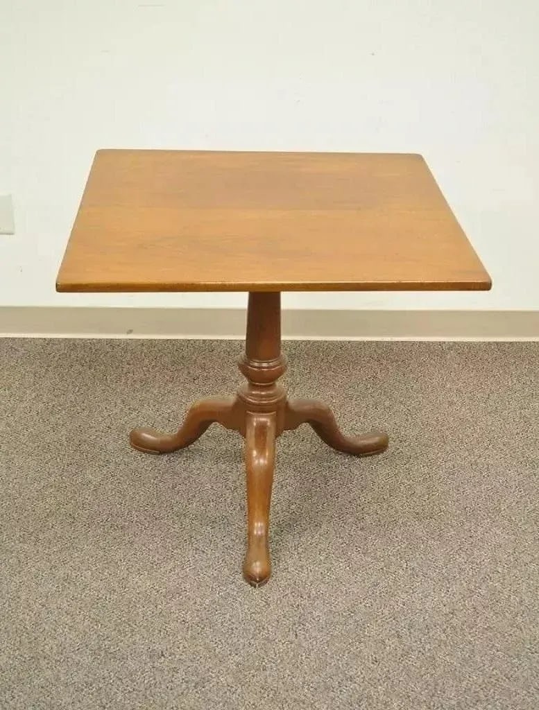 Mid 20th Century Kittinger Williamsburg Adaption Colonial Queen Anne Cherry Square Side Tea Table - 2