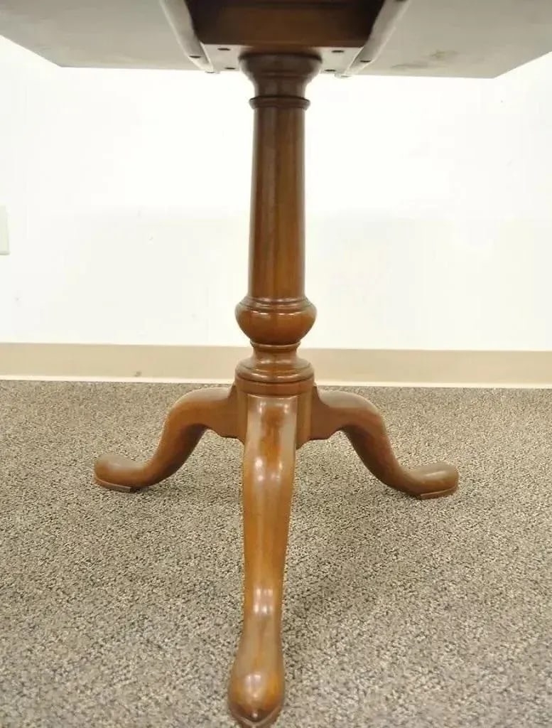 Mid 20th Century Kittinger Williamsburg Adaption Colonial Queen Anne Cherry Square Side Tea Table - 4