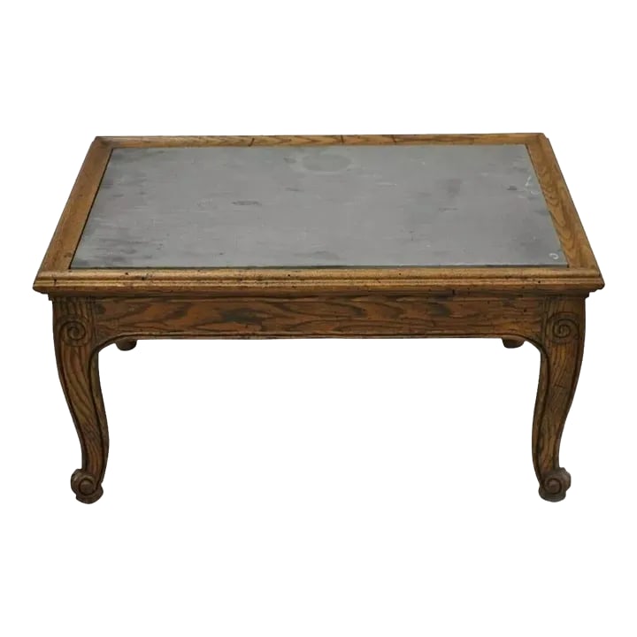 Henredon Town & Country French Style Carved Oak Wood Slate Top Low Accent Table: Henredon Town & Country French Style Carved Oak Wood Slate Top Low Accent Table. Item features a solid oak wood base, removable inset slate top, beautiful wood grain, cabriole legs, quality American c