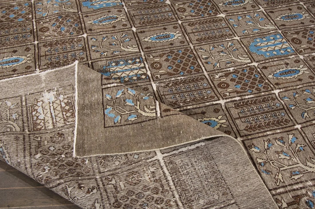 Vintage Distressed Persian Tabriz Garden Wool Rug - 3