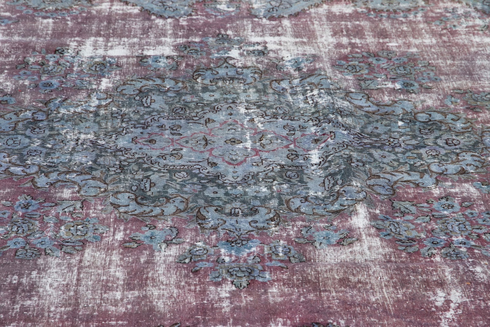 Mid-20th Century Vintage Distrssed Wool Rug 10 X 13 - 10