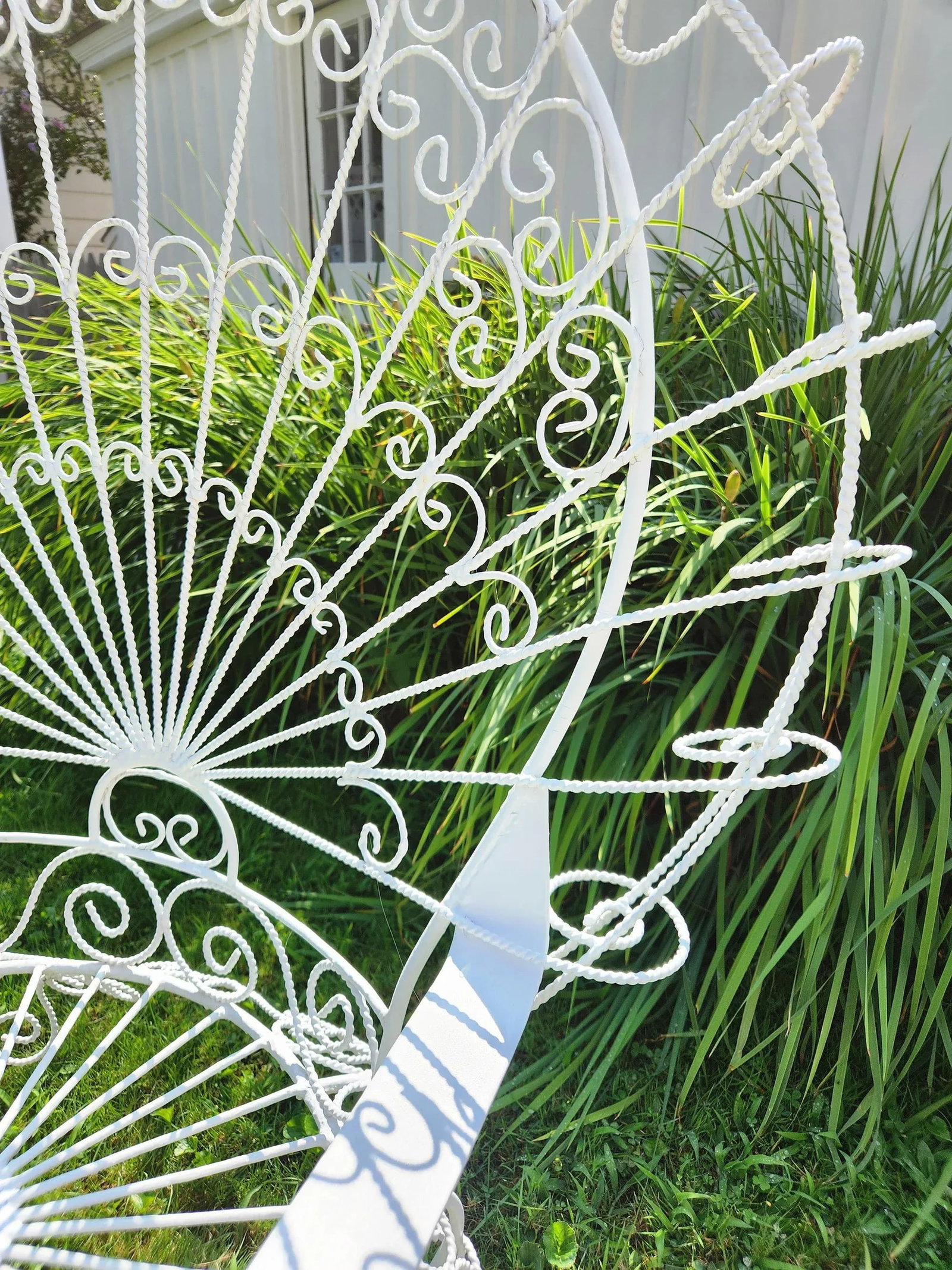 Vintage White Metal Peacock Chair - 2