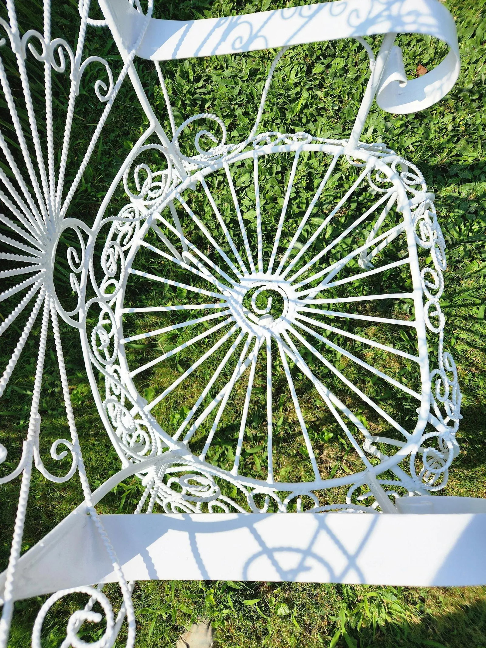 Vintage White Metal Peacock Chair - 8