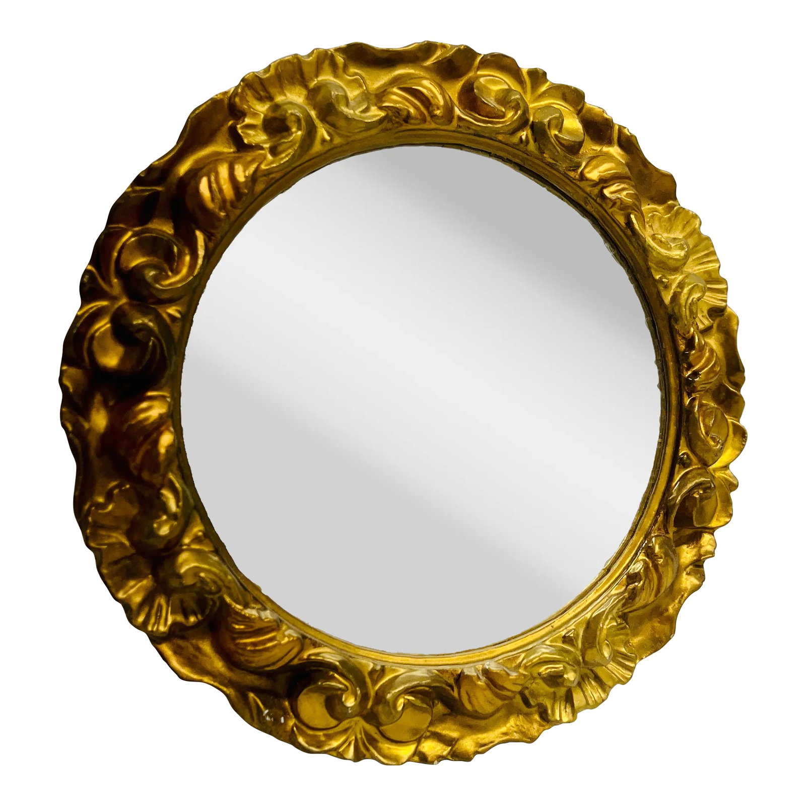 Vintage Italian Carved Gilt Wood Shell Wall Mirror 16": Italian, circa 1980. A good quality Italian gilt wood wall mirror with carved shells and scrollwork to the outer edge and a flat plate mirror. Unmarked. Measures 16" round. Condition: Alterations: