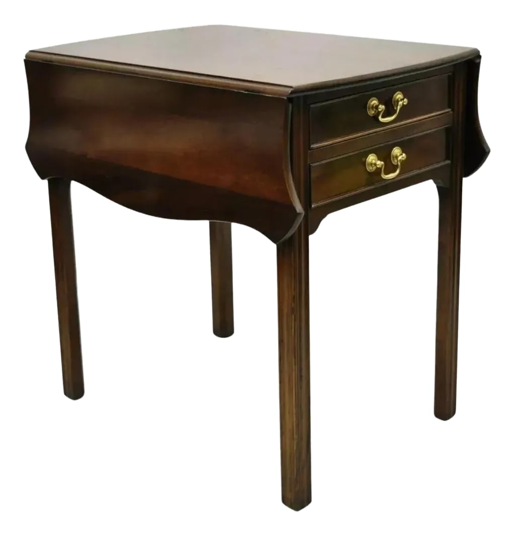 L & J G Stickley Georgian Solid Mahogany Drop Leaf Pembroke Lamp Side Table: Vintage L & J G Stickley Georgian Solid Mahogany Drop Leaf Pembroke Lamp Side Table. Item features solid wood construction, beautiful wood grain, finished back, original label, 2 dovetailed drawers, q