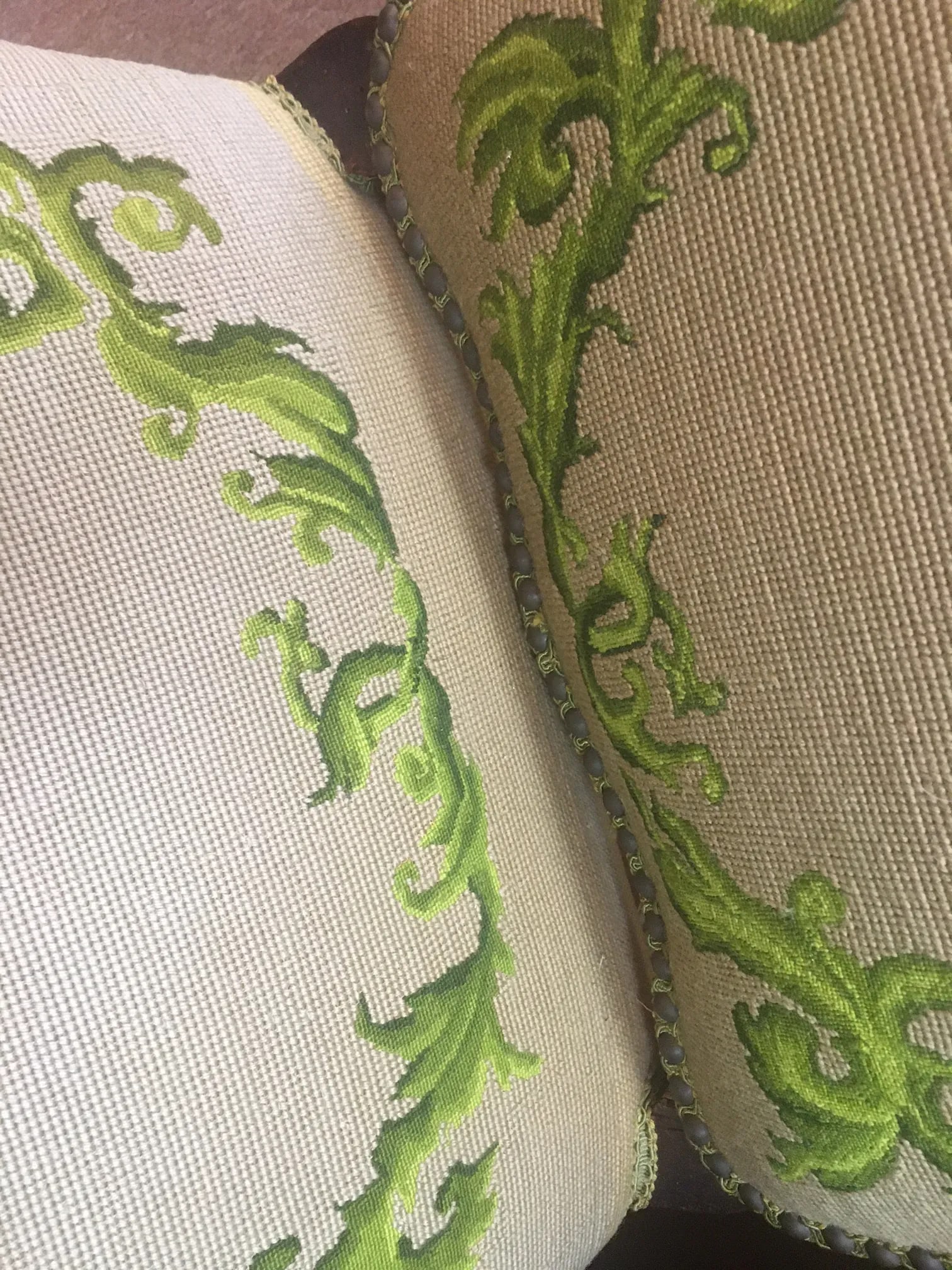 Early 1800s Regency Walnut Side Chair Side Chair With Needlepoint Upholstery - 10
