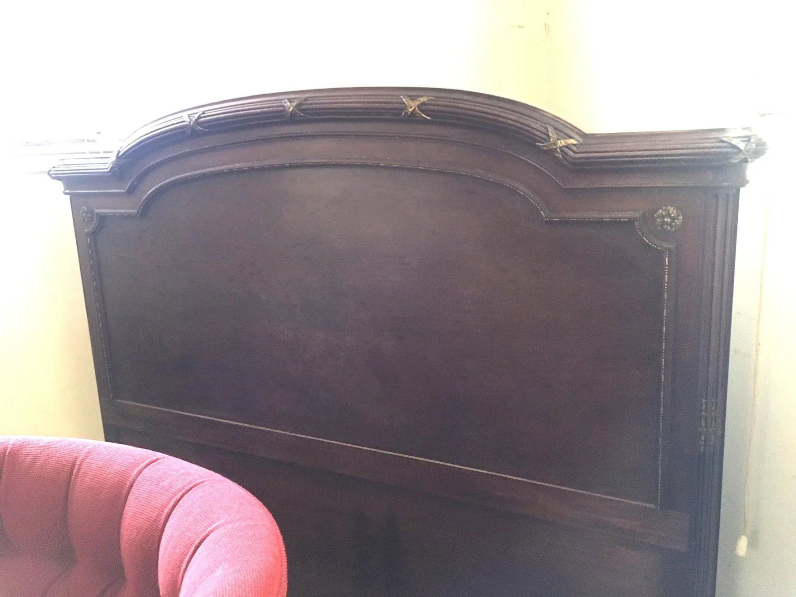 Early 1800s Regency Walnut Side Chair Side Chair With Needlepoint Upholstery - 16