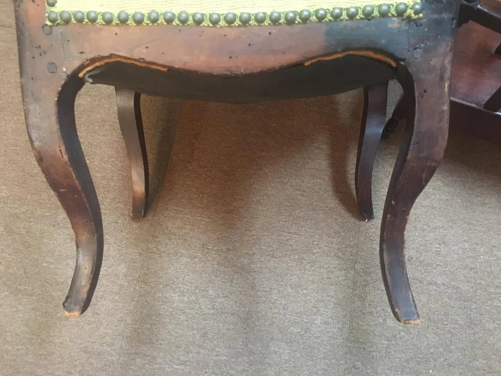 Early 1800s Regency Walnut Side Chair Side Chair With Needlepoint Upholstery - 6