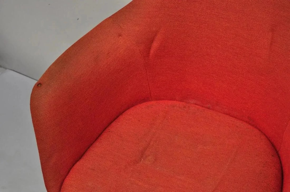Mid 20th Century Vintage Knoll Eero Saarinen Red Upholstered Fiberglass Tulip Arm Chair - 6