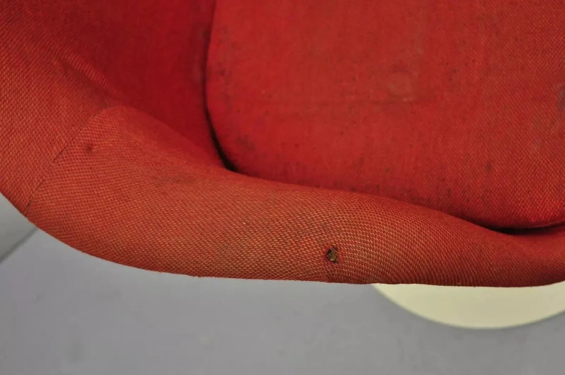Mid 20th Century Vintage Knoll Eero Saarinen Red Upholstered Fiberglass Tulip Arm Chair - 7
