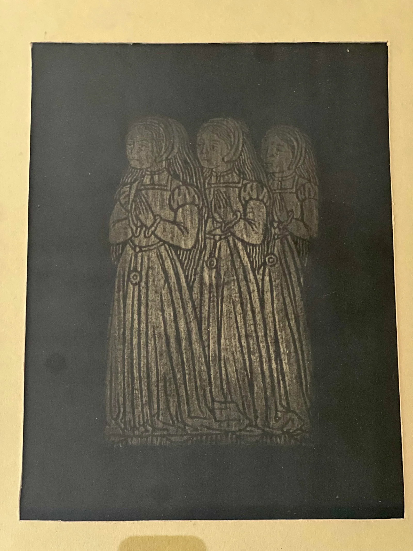 Mid 20th Century Framed Brass Rubbing Daughters of Sir Ralph and Lady Elizabeth Verney - 3