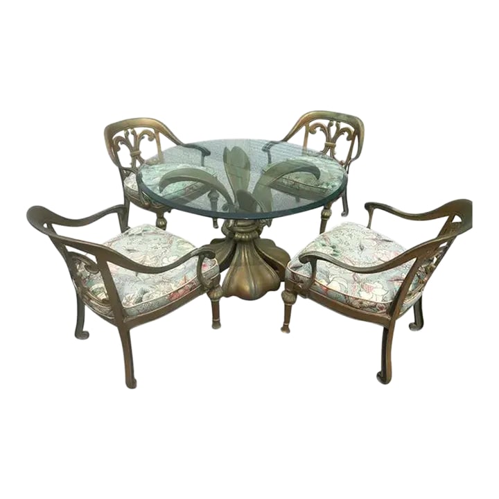Mid-Century Hollywood Regency Style of Dorothy Draper Dining Table & 4 Chairs: This Hollywood Regency Patio Set, crafted with precision .Style of Dorothy Draper Design - a testament to enduring beauty and style. Every detail speaks of luxury and craftsmanship. The Fleur de Lis