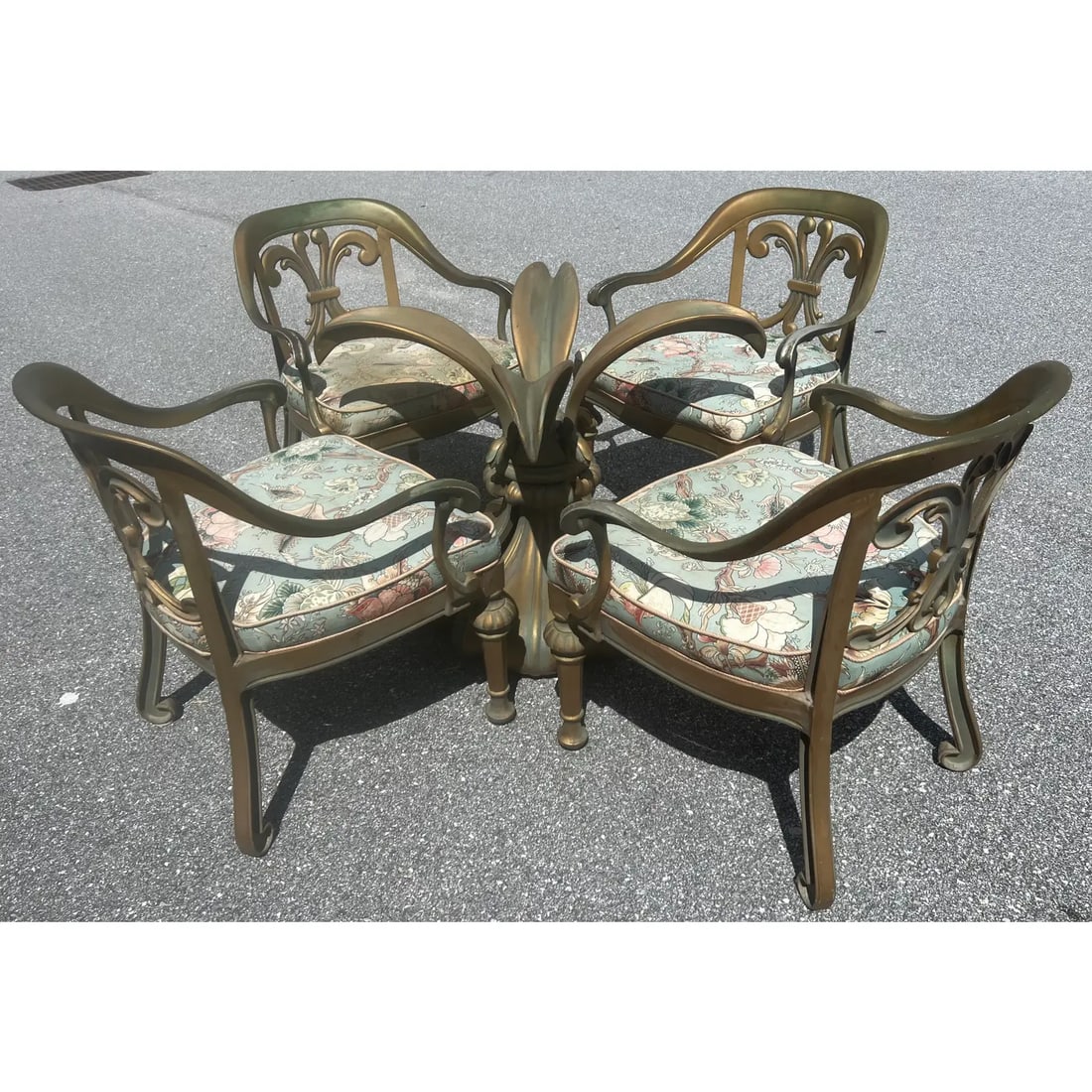 Mid-Century Hollywood Regency Style of Dorothy Draper Dining Table & 4 Chairs - 2