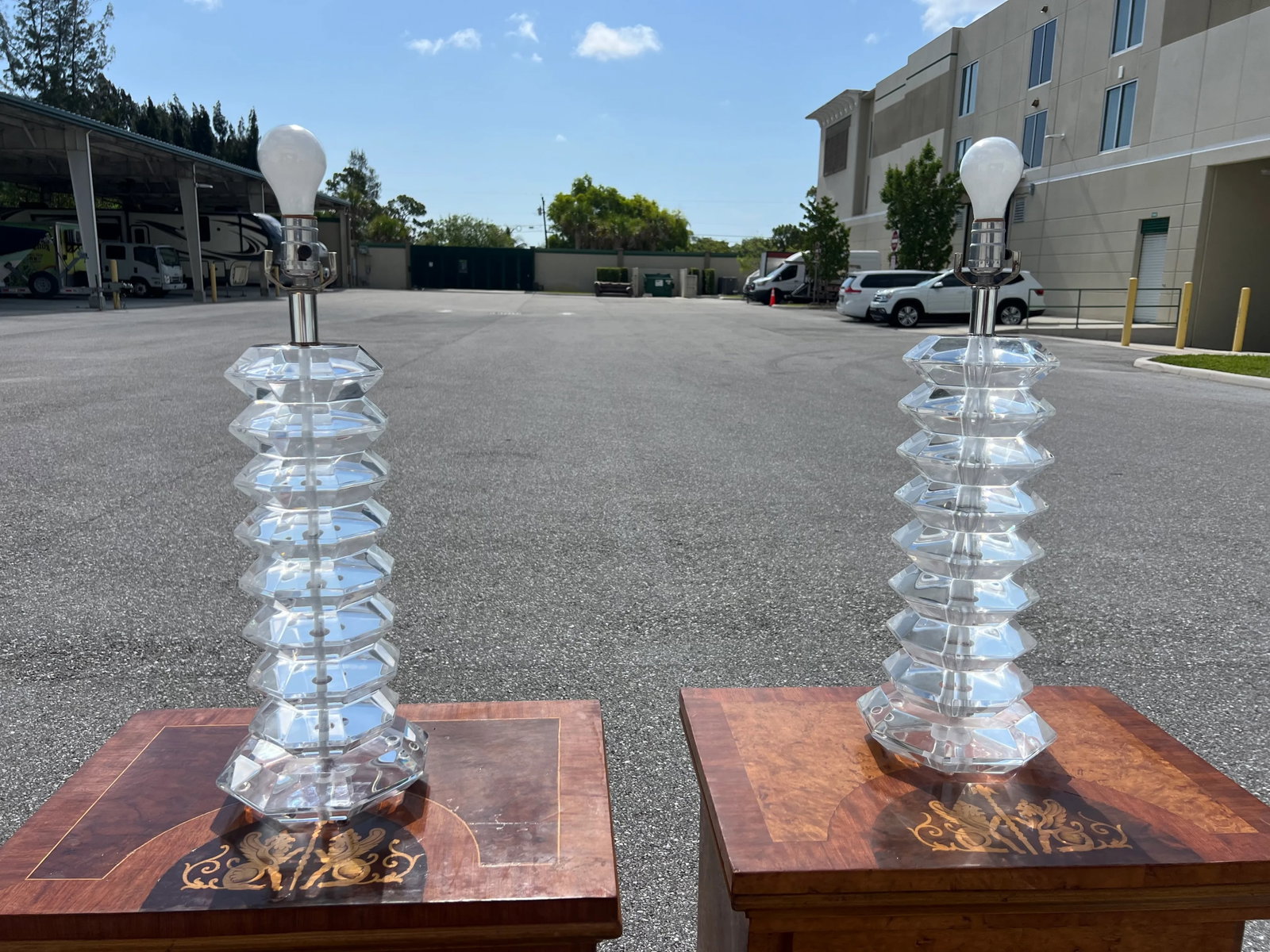 1960s Monumental Pair of Stacked Lucite Lamps in the Style of Karl Springer - 4
