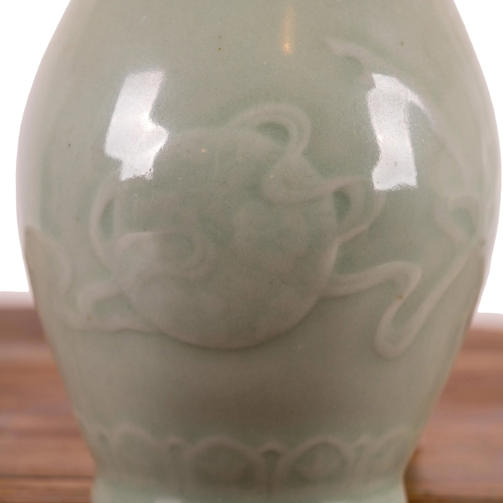 A Pair of Chinese Celadon Vases - 8