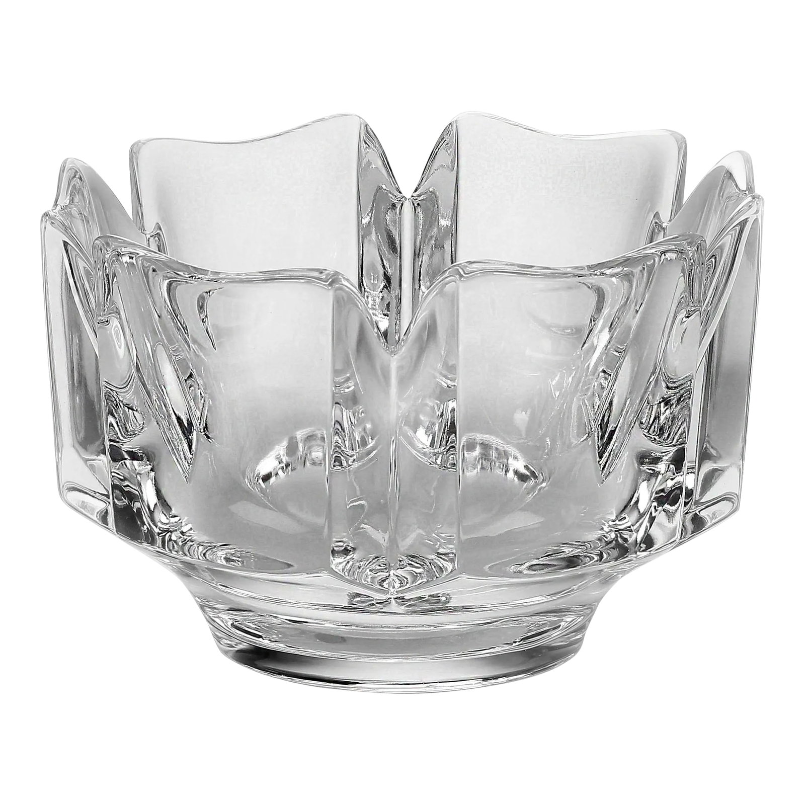 1970s Orrefors 'Corona' Crystal Bowl: Orrefors Swedish 'Corona' Heavy Crystal Bowl This exquisite vintage crystal bowl from Orrefors, a renowned Swedish glass manufacturer, combines classic elegance with modern design. The 'Corona' bowl f