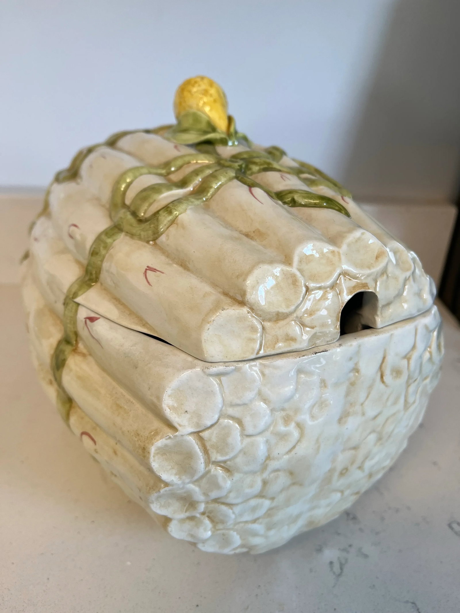 1960s Asparagus Form Italian Faience Tureen - 8