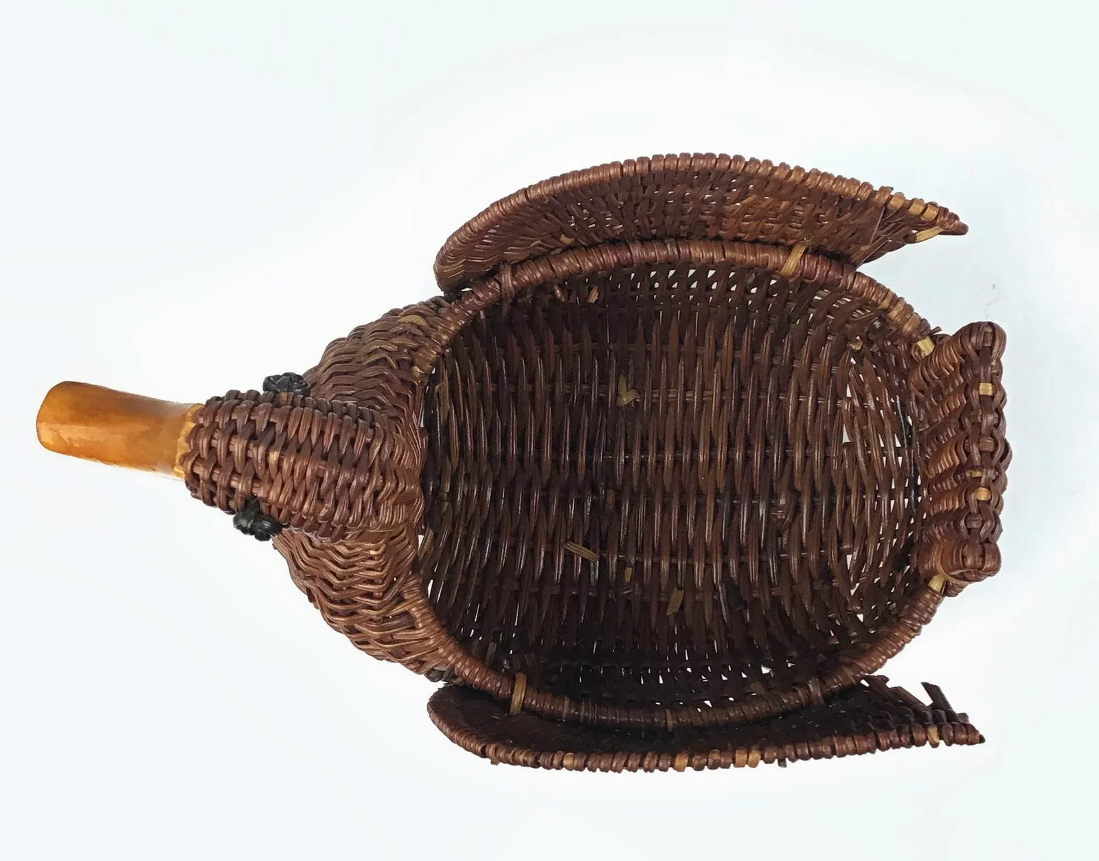 Boho 1970s Woven Wicker Duck Trinket Basket - 6