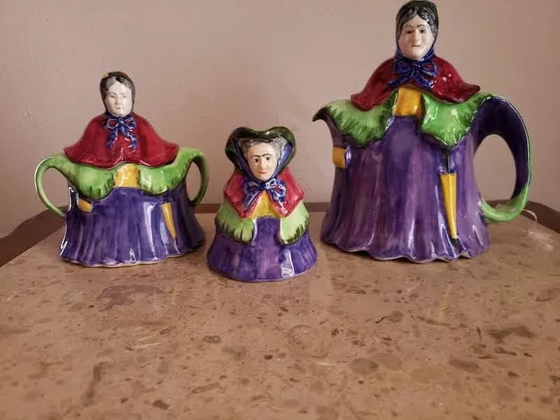 1930s English Lady Figural Tea Pot Set With Sugar and Creamer by h.j. Wood - Set of 3 - 10
