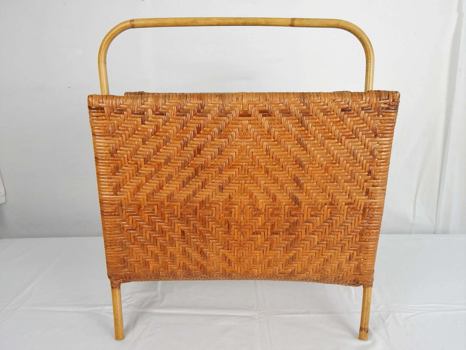 Large Mid-Century Woven Rattan & Bamboo Magazine Rack - 8