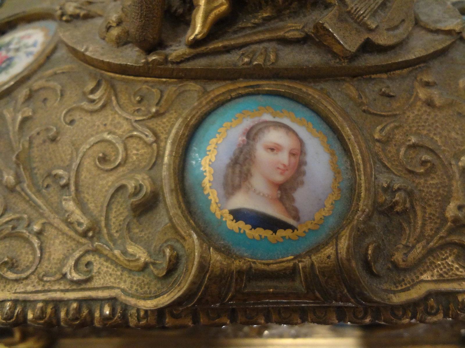 19th Century French Bronze Jewel Casket - 5