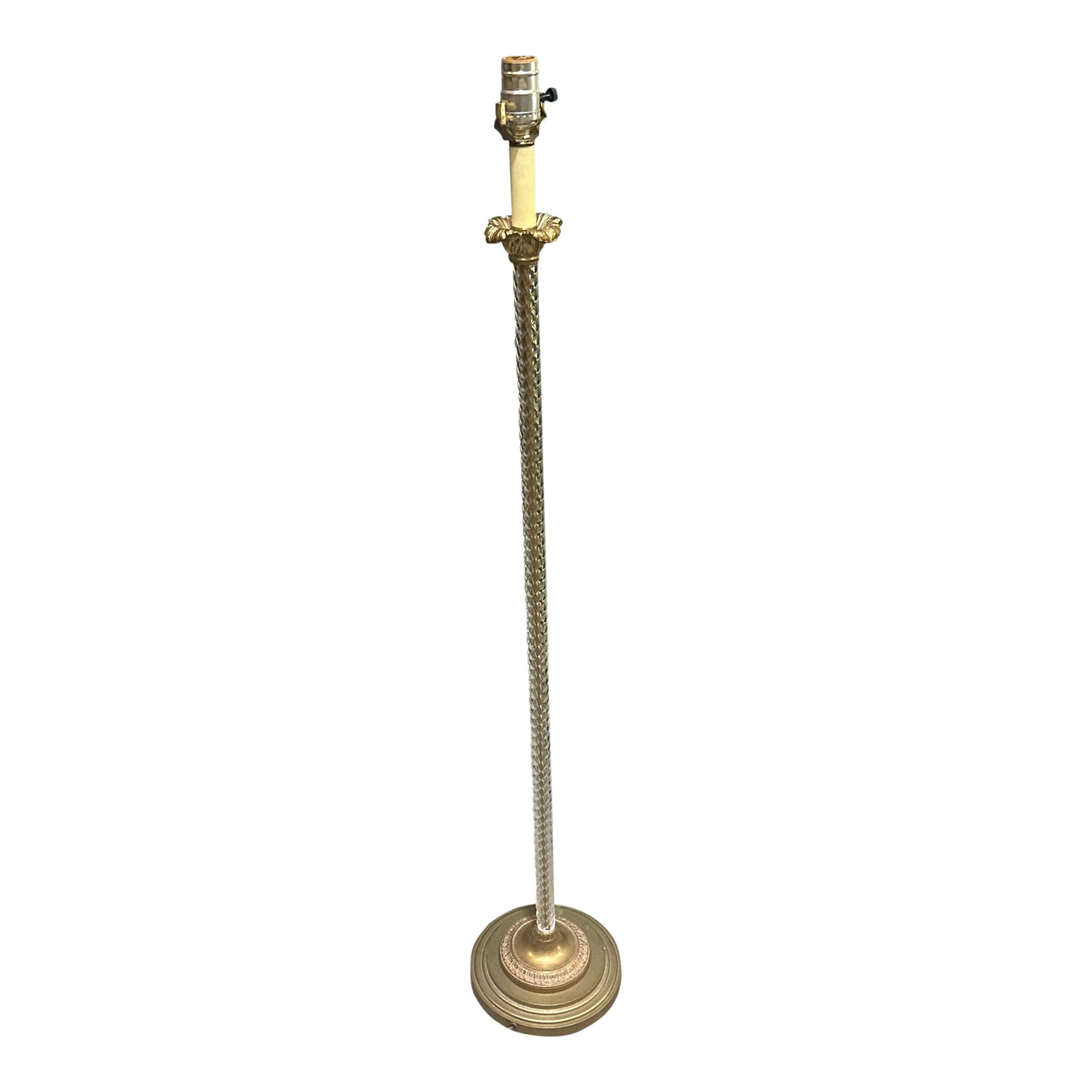 1970s Brass Floor Lamp With Plastic Details: Up for consideration is a beautiful brass floor lamp with plastic details. This would look lovely on display in your home and it is a great find for the interior design enthusiast. Please check out