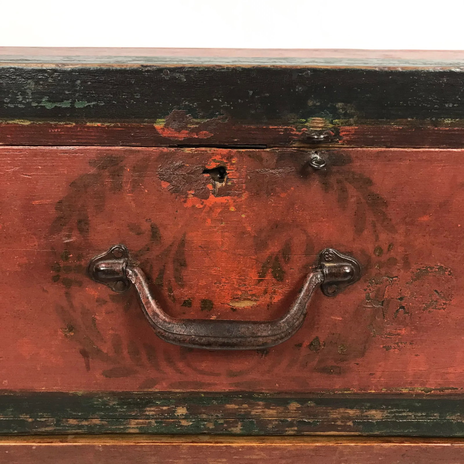 Vintage Rustic Mexican Blanket Chest - 2