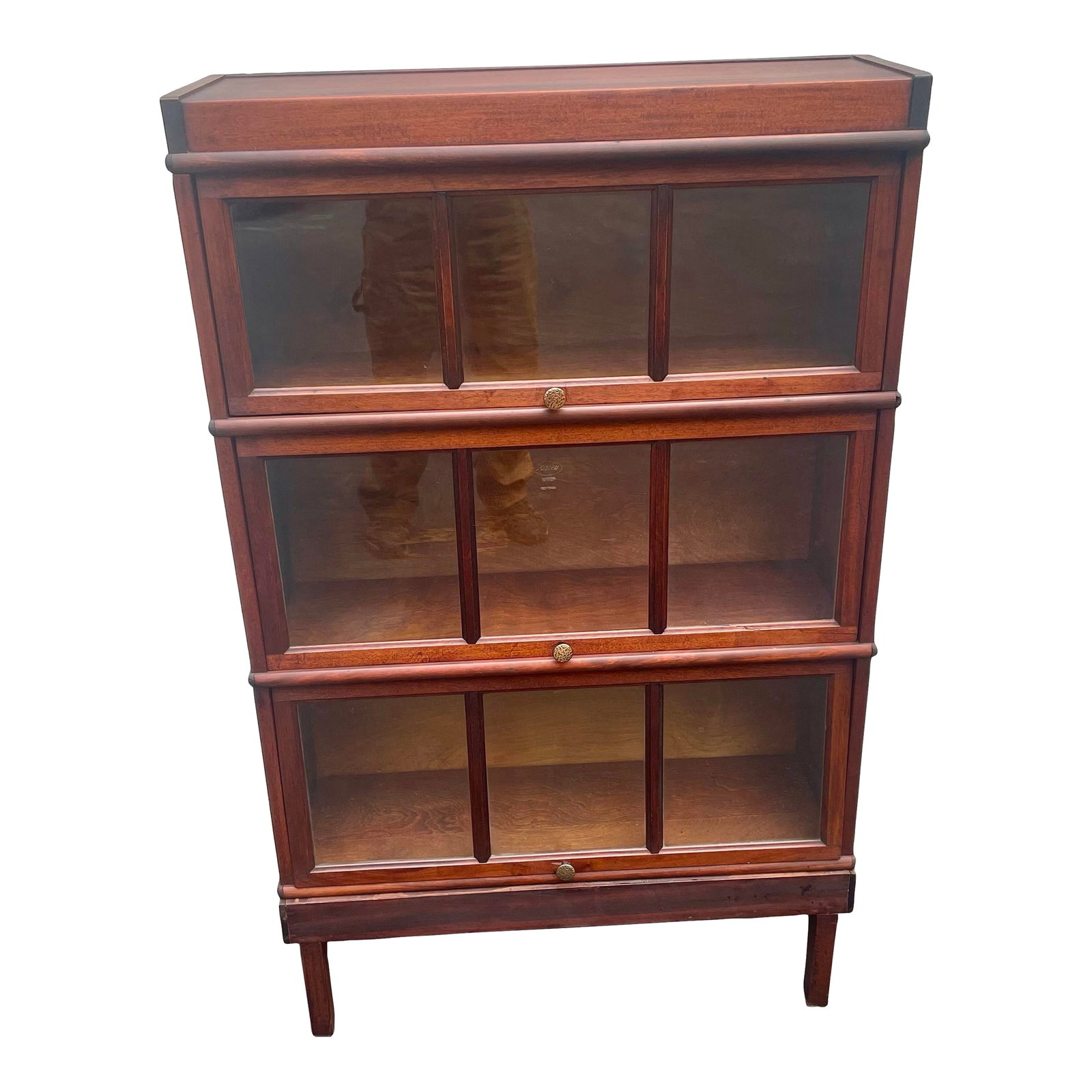 Antique Macey Arts and Crafts Barrister Bookcase: Offered is a Macey Arts and Crafts barrister bookcase, also known as a stacking or lawyer's bookcase. The Macey Furniture Co. was founded by Fred Macey in 1892 and merged with the Wernicke Furniture C
