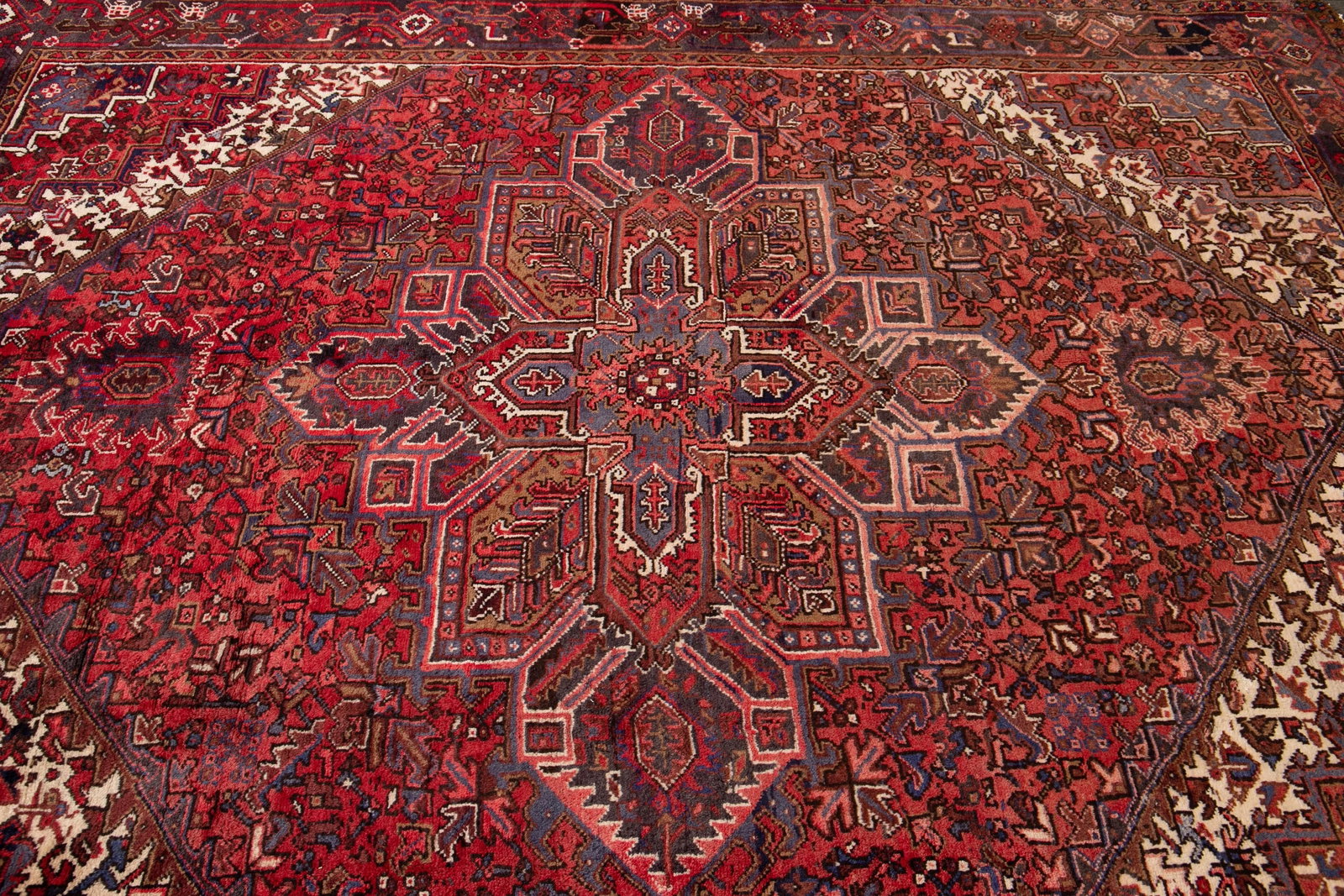 Vintage Persian Heriz Handmade Wool Rug, 7'3" X 9'10" - 7
