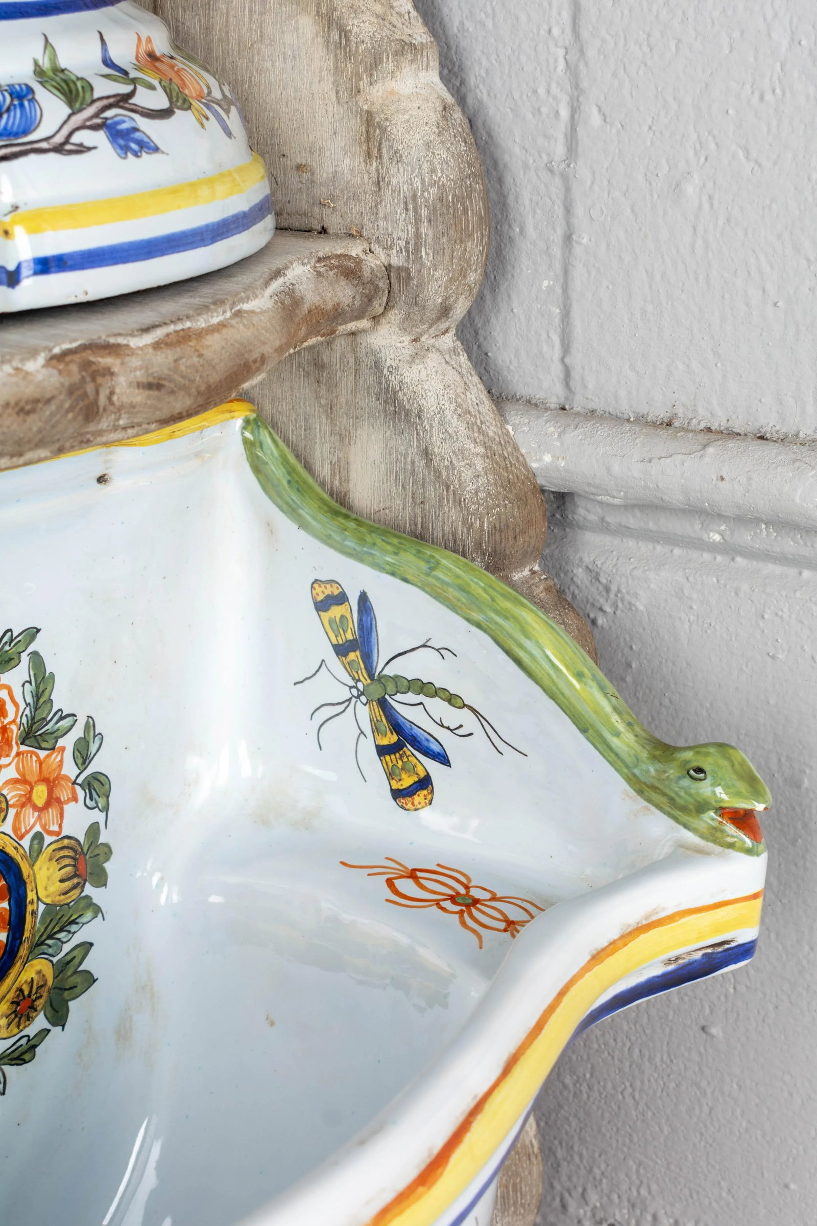 French Desvres Faience Lavabo - 7