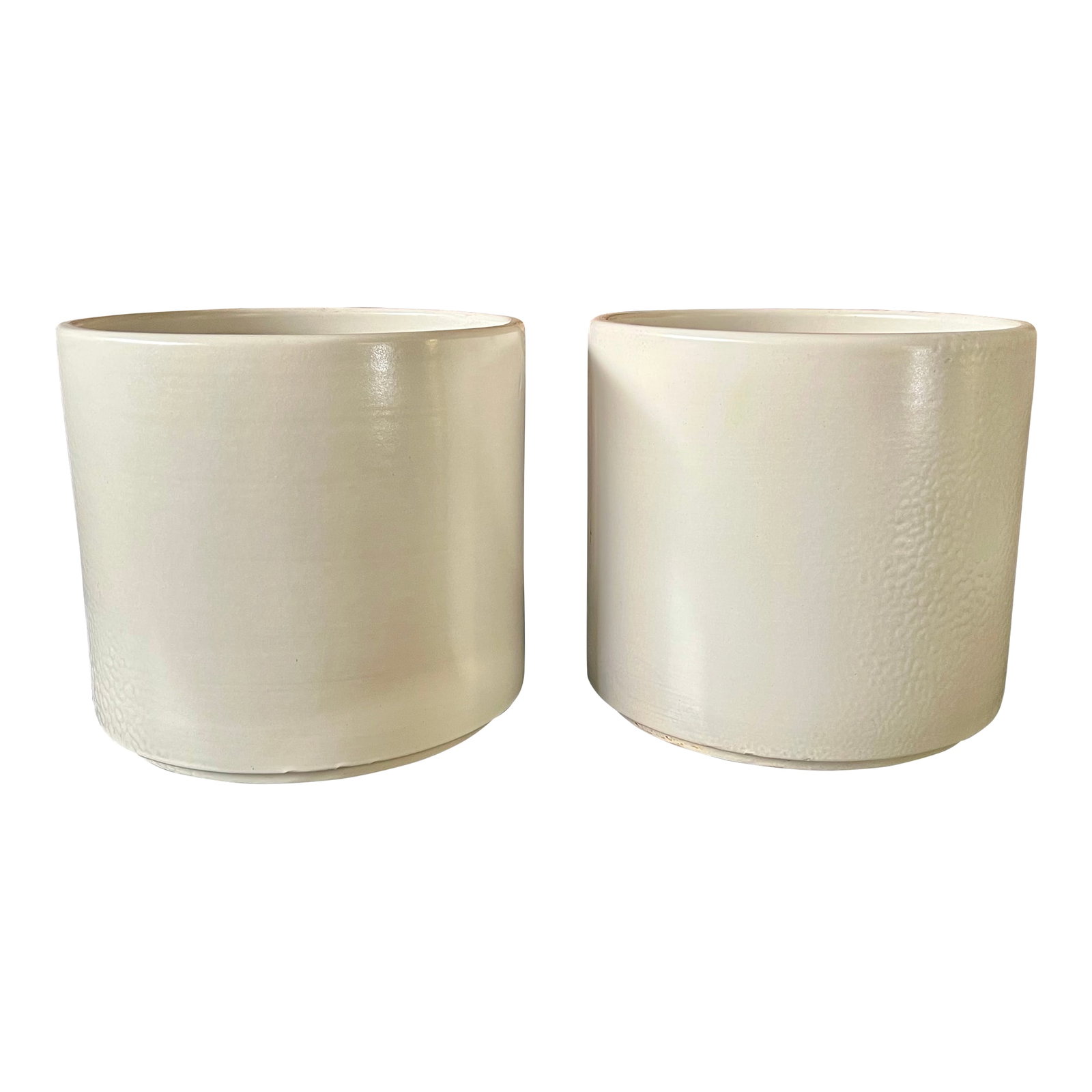 Pair of Gainey Ac12 Large White Planters, Circa 1960's: Pair of rare matching Gainey Ceramics AC12 planters in white glaze, circa 1960's 12"H x 13" Diameter One planter has a hairline crack as shown in the photos; the price for the pair has been reduced ac