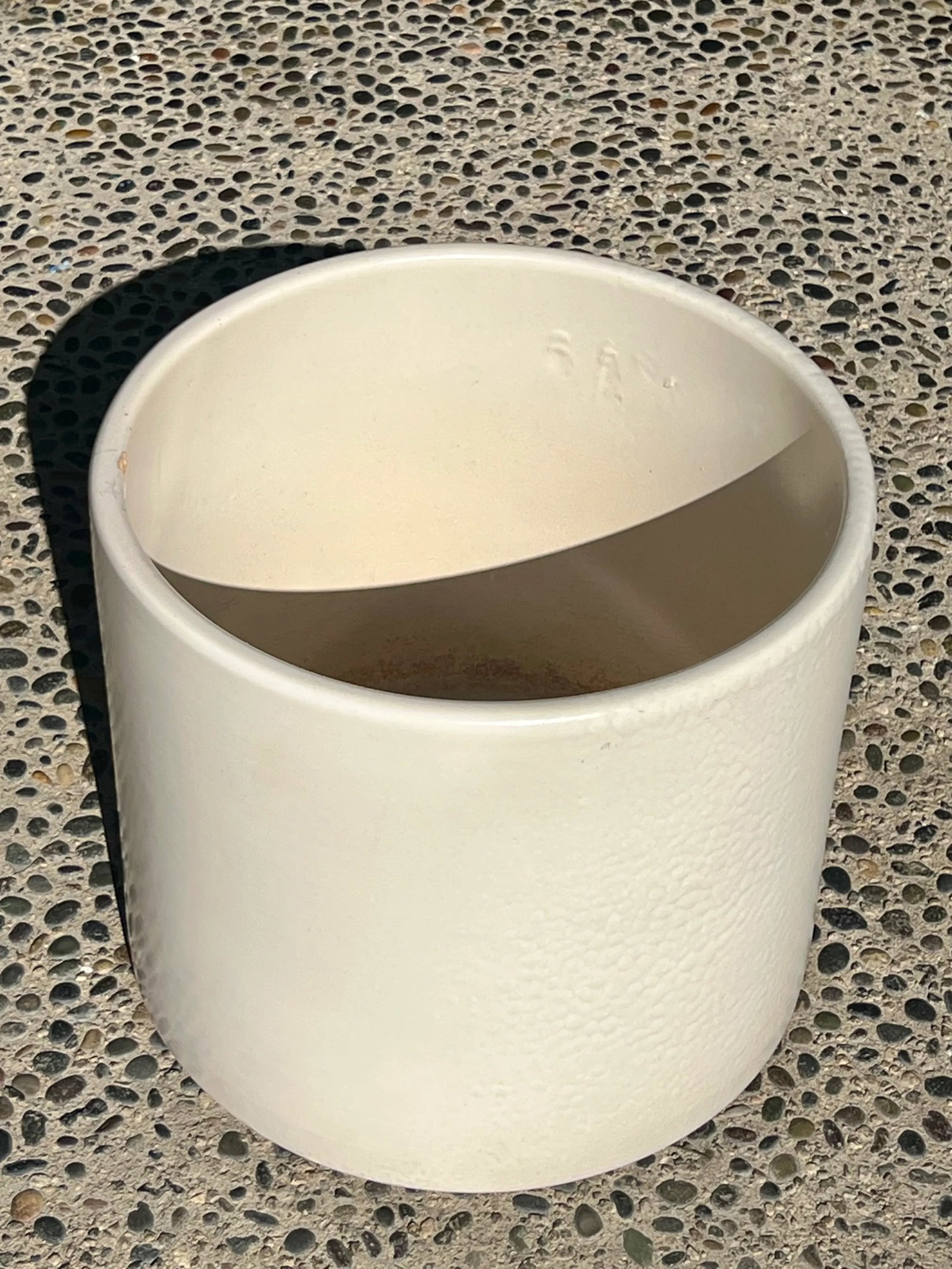 Pair of Gainey Ac12 Large White Planters, Circa 1960's - 8