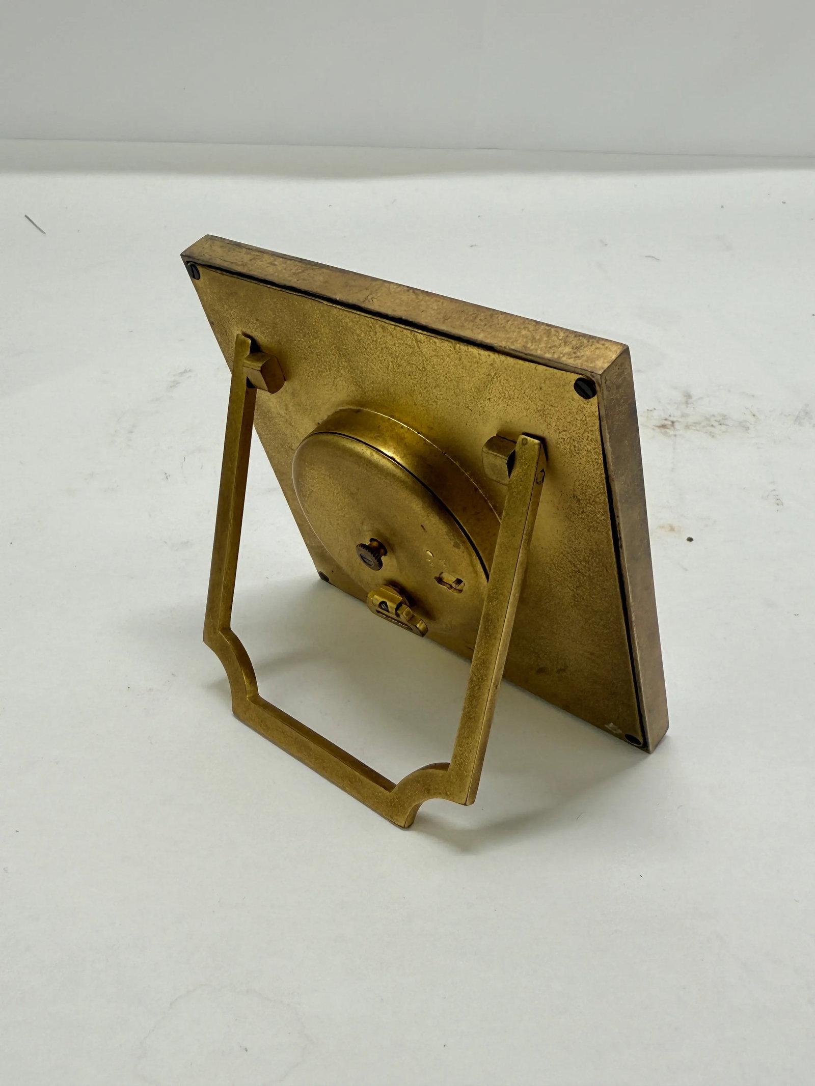 Swiss Art Deco Enamel-Border 8-Day Desk Clock, C. 1925-1935 *Luminescence* - 4