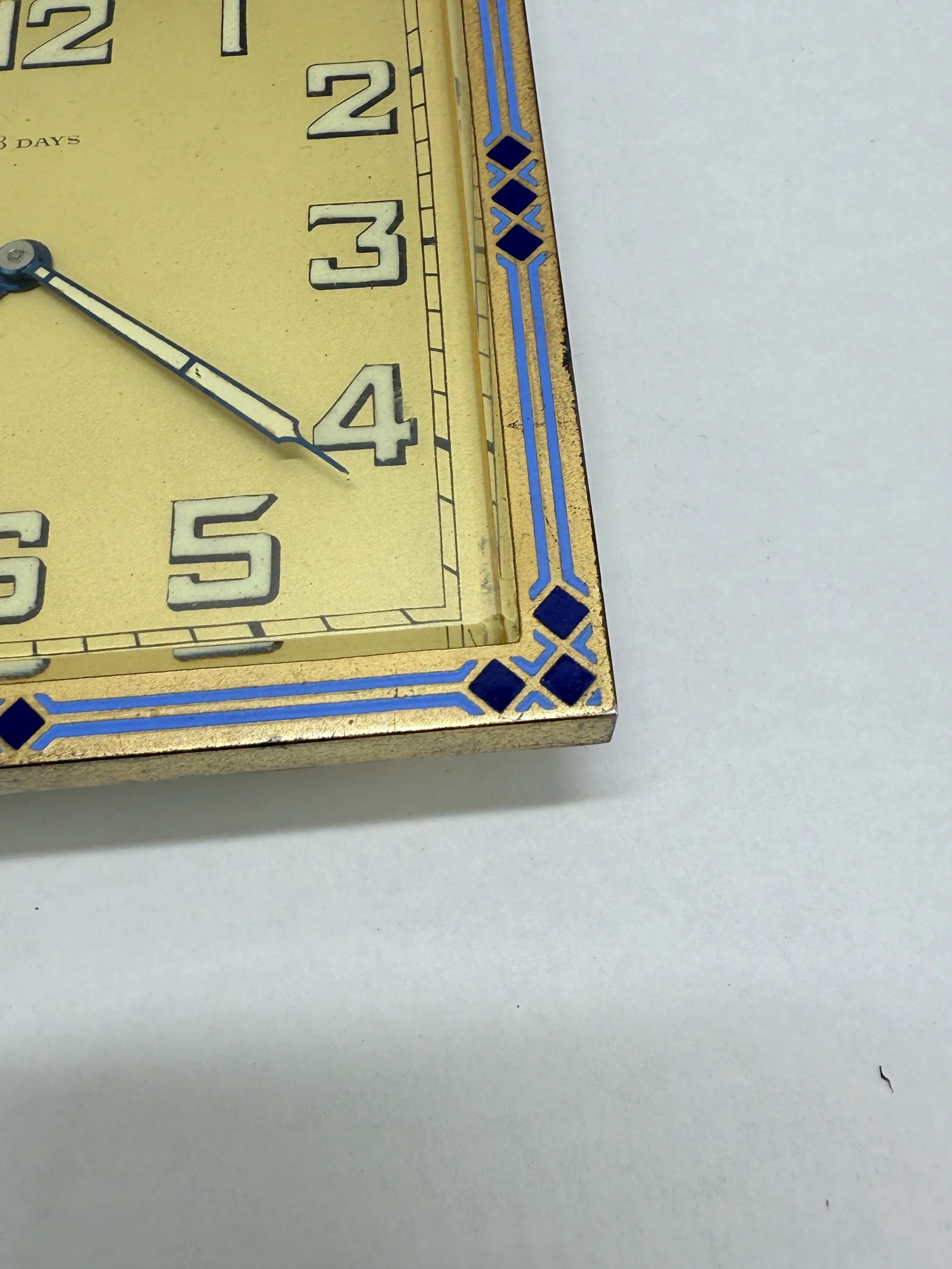 Swiss Art Deco Enamel-Border 8-Day Desk Clock, C. 1925-1935 *Luminescence* - 7