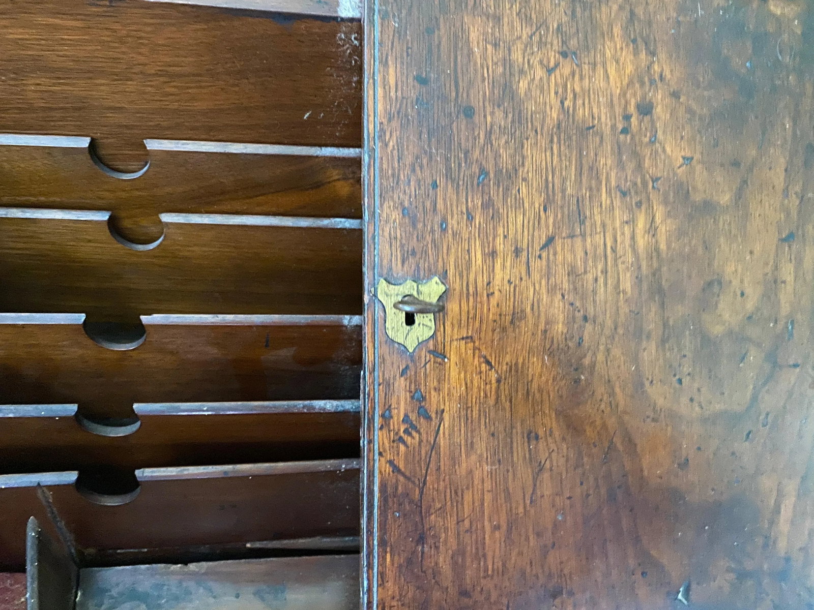 Antique English Letter Box With Lock and Key - 6